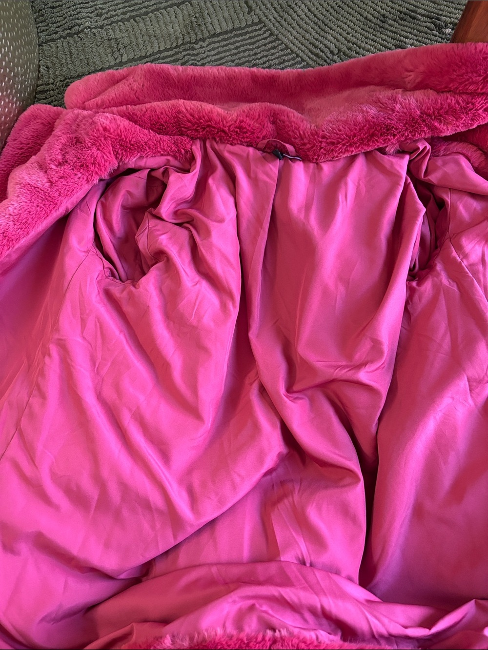 NWOT H&M Pink Faux Fur Coat - Picture 8 of 11